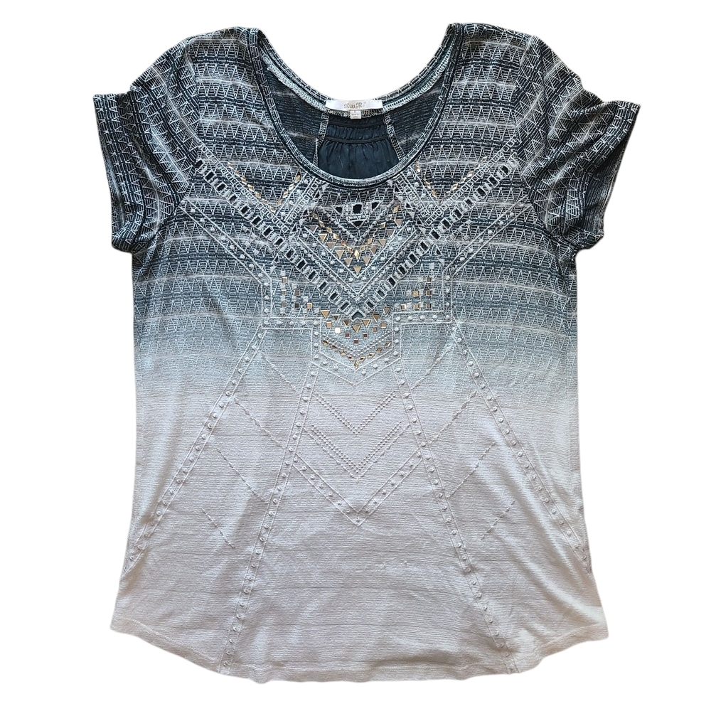 Miss Me Buckle Rhinestone Ombré Geometric Short Sleeve Top Size Large